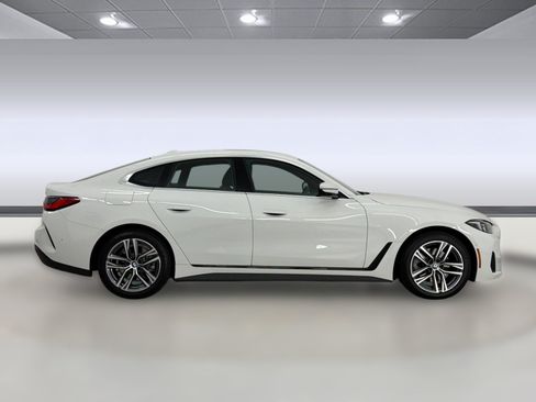 Used 2025 BMW 430i w/ Premium Package RWD image 8