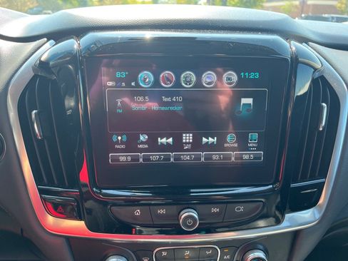 Used 2019 Chevrolet Traverse LT w/ LT Premium Package AWD/4WD image 29