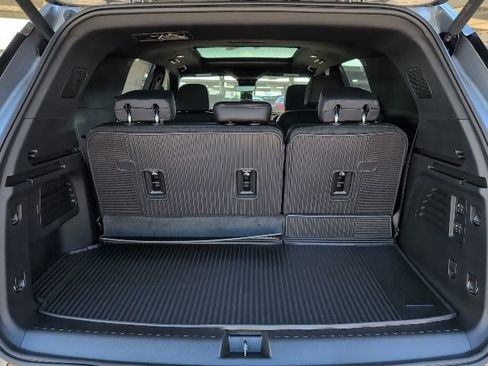New 2026 Chevrolet Traverse High Country w/ LPO, Floor Liner Package image 11