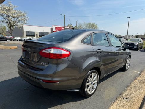 Used 2019 Ford Fiesta SE w/ Equipment Group 201A image 7