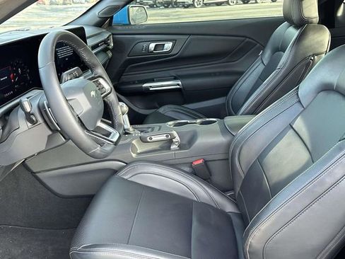 Used 2025 Ford Mustang GT Premium w/ GT Performance Package image 10