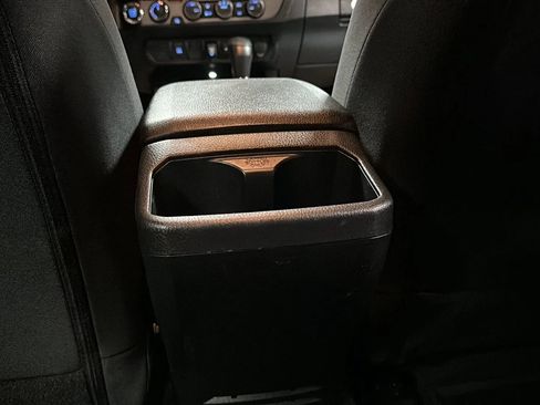 Used 2023 Toyota Tacoma TRD Off-Road image 19