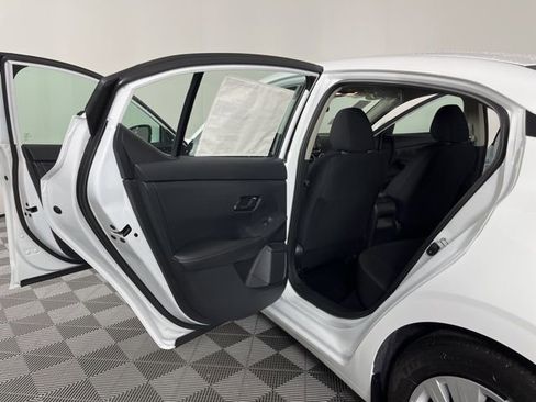 New 2025 Nissan Sentra S image 39