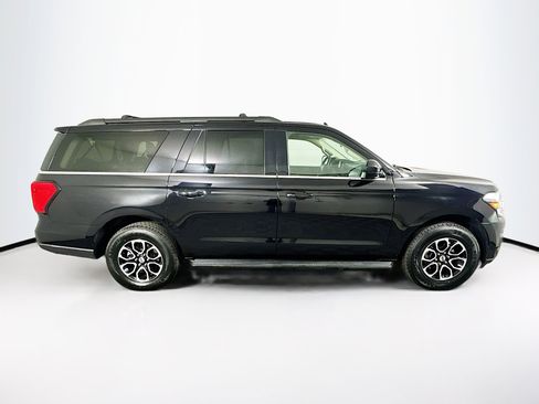 Used 2024 Ford Expedition Max XLT image 10