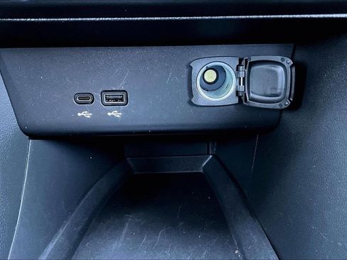 Used 2024 Buick Encore GX Preferred image 32