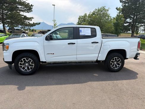 Used 2022 GMC Canyon AT4 w/ Driver Alert Package AWD/4WD image 4
