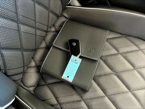 New 2026 Volkswagen Atlas SEL Premium R-Line image 11