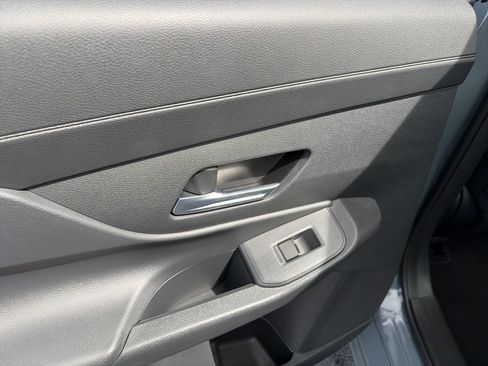 Certified 2026 Nissan Sentra SV w/ SV Convenience Package FWD image 27