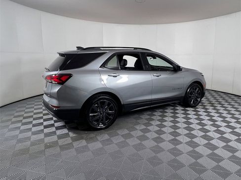 Used 2024 Chevrolet Equinox RS w/ RS Leather Package image 4