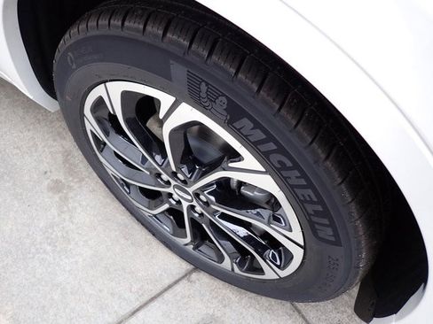 New 2026 Lincoln Nautilus Reserve image 17