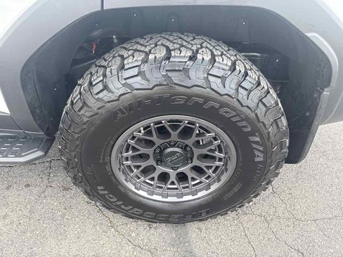 Used 2025 Toyota Land Cruiser image 10