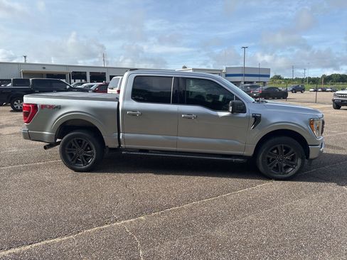 Used 2022 Ford F150 XLT w/ Equipment Group 302A High AWD/4WD image 3