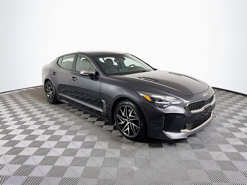 Certified 2022 Kia Stinger GT-Line image 3