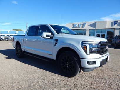 New 2025 Ford F150 Lariat w/ Equipment Group 501A Mid