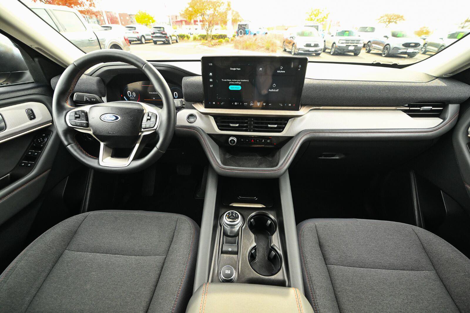 Used 2025 Ford Explorer Active AWD/4WD image 40