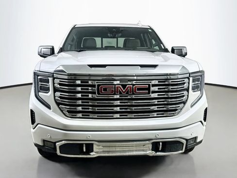Used 2023 GMC Sierra 1500 Denali w/ Denali Reserve Package AWD/4WD image 2