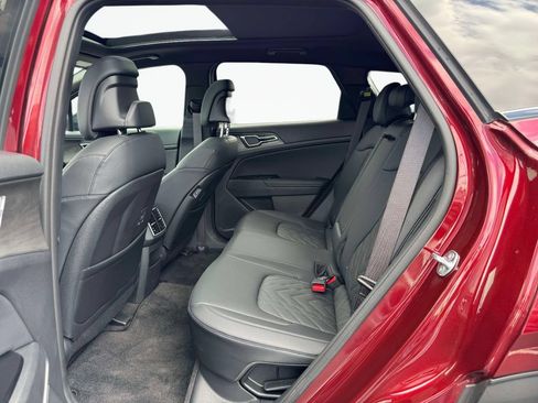 Certified 2025 Kia Sportage X-Line Prestige AWD/4WD image 11