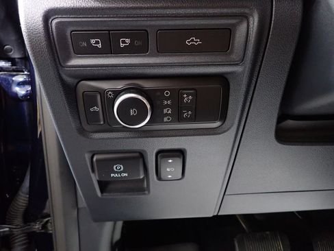 Used 2022 Ford F150 Platinum w/ Equipment Group 701A High AWD/4WD image 25