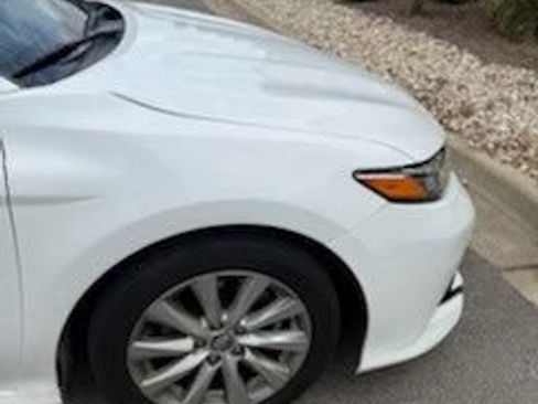 Used 2020 Toyota Camry LE FWD image 5