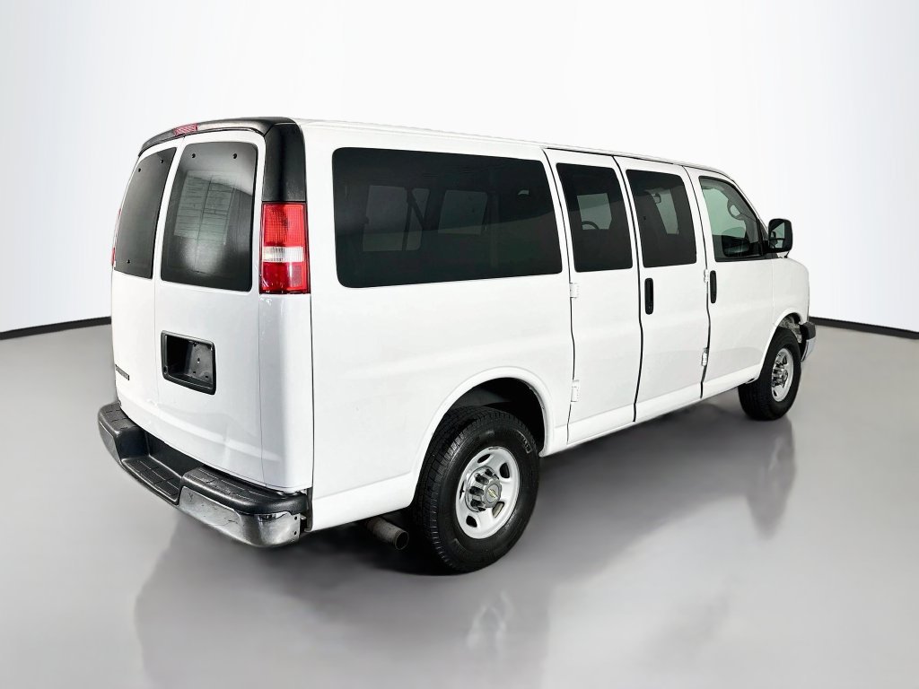 Used 2014 Chevrolet Express 2500 LT w/ LT Preferred Equipment Group RWD image 7