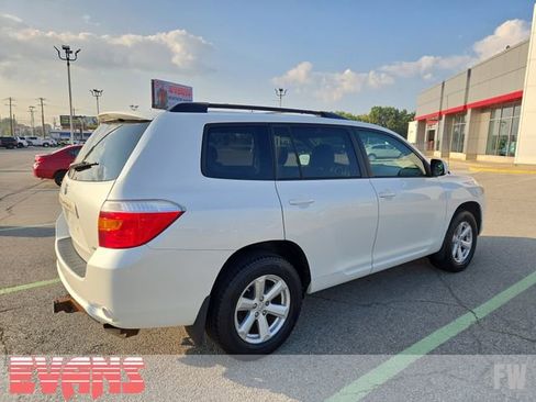 Used 2010 Toyota Highlander 4WD image 5