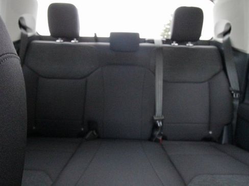 New 2025 Ford Maverick XL w/ Equipment Group 101A image 27