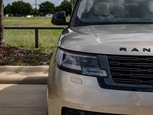 New 2026 Land Rover Range Rover SE AWD/4WD image 61