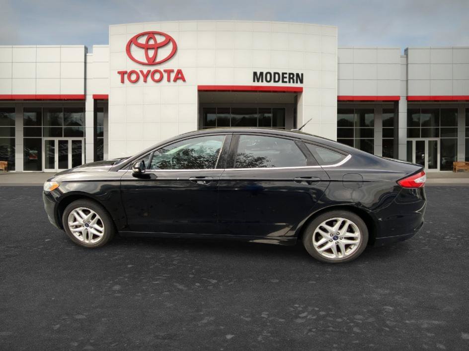 Used 2016 Ford Fusion SE FWD image 15