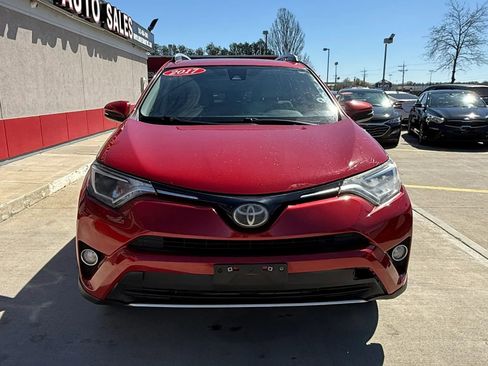 Used 2017 Toyota RAV4 XLE w/ Plus Extra Value Package image 5