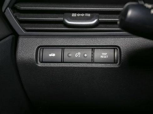 Used 2025 Nissan Altima 2.5 SV image 29