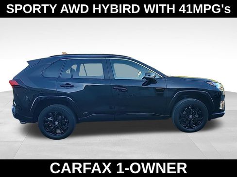 Used 2024 Toyota RAV4 SE AWD/4WD image 5