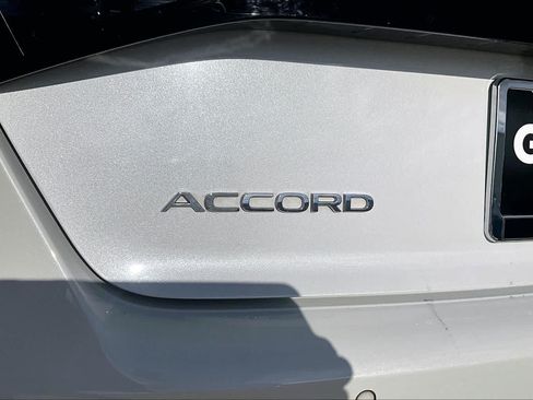 Used 2023 Honda Accord Touring image 10