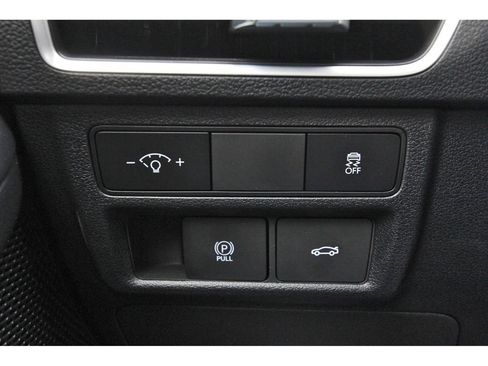 Used 2025 Hyundai Sonata SEL FWD image 23