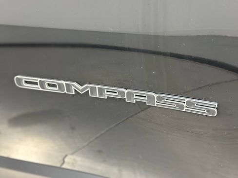 Used 2020 Jeep Compass Limited AWD/4WD image 22