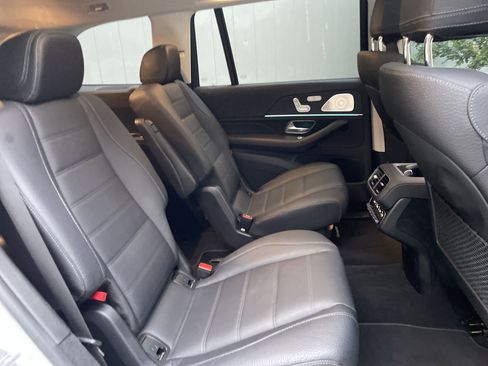 Certified 2023 Mercedes-Benz GLS 580 4MATIC image 47