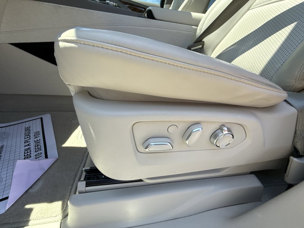 Used 2024 Cadillac Escalade ESV Sport Platinum AWD/4WD image 20