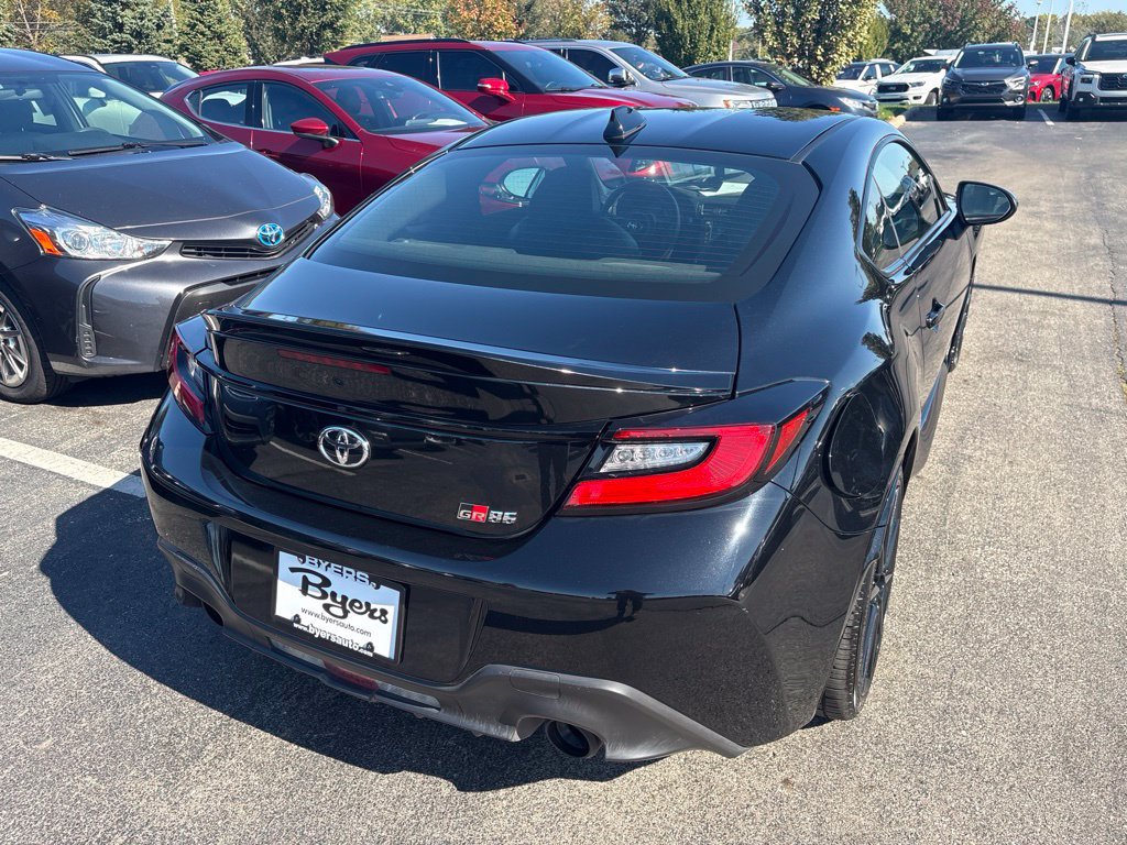Used 2025 Toyota GR86 Premium w/ Performance Package RWD image 3