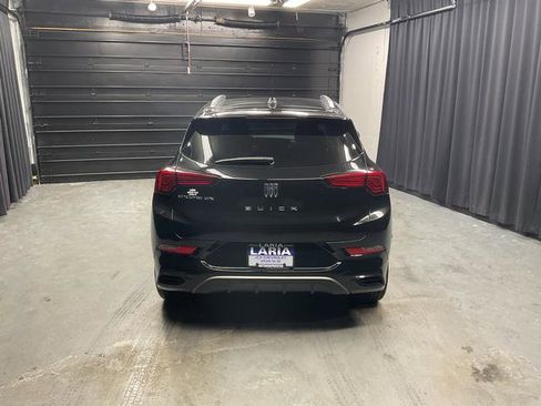 Used 2025 Buick Encore GX Sport Touring image 3