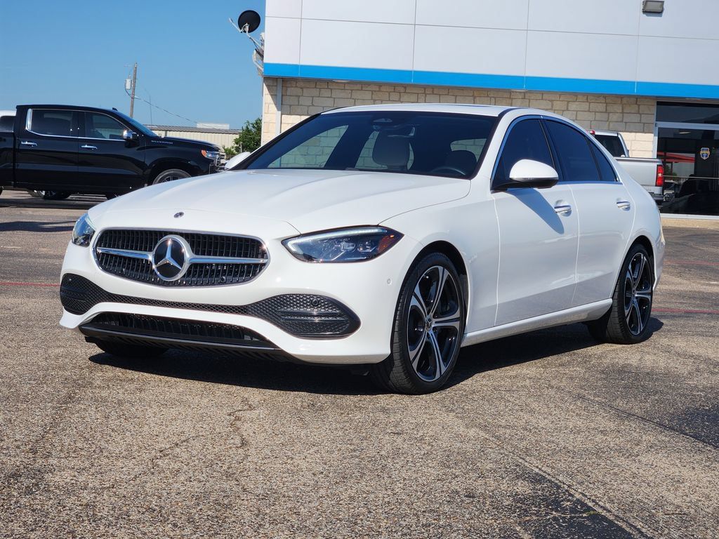 Used 2025 Mercedes-Benz C 300 Sedan image 3