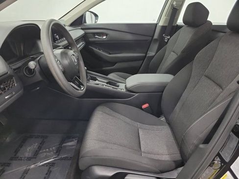 Certified 2025 Honda Accord LX image 21
