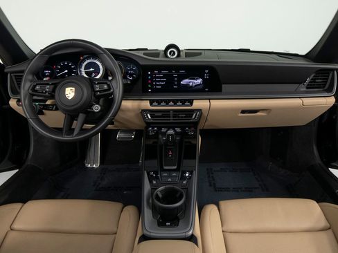 Certified 2022 Porsche 911 Carrera 4S image 40