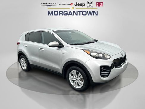 Used 2018 Kia Sportage LX image 3