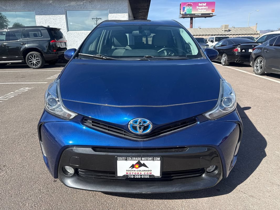 Used 2017 Toyota Prius V Five FWD image 2