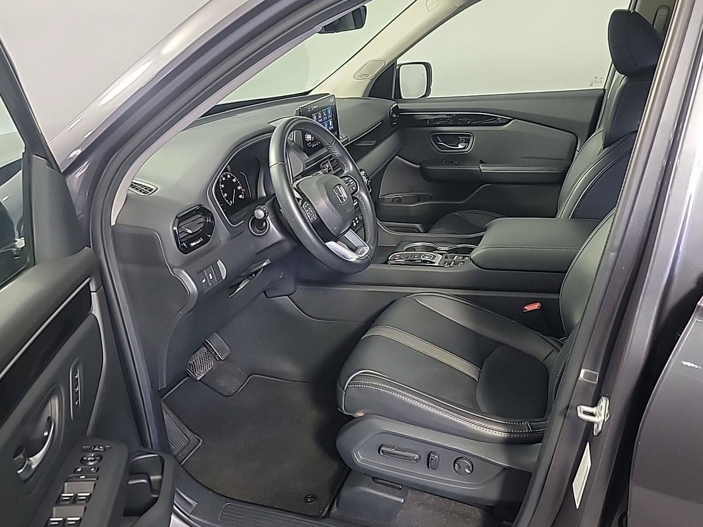 Certified 2024 Honda Pilot Touring image 19