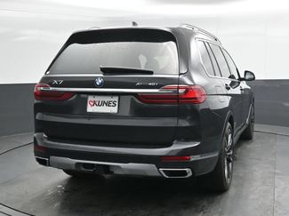 Used 2022 BMW X7 xDrive40i w/ Premium Package AWD/4WD video 2