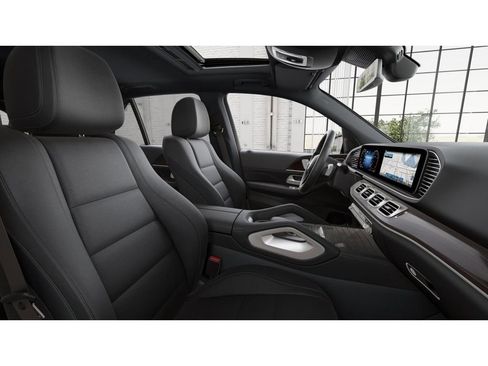 Used 2024 Mercedes-Benz GLE 350 4MATIC image 4