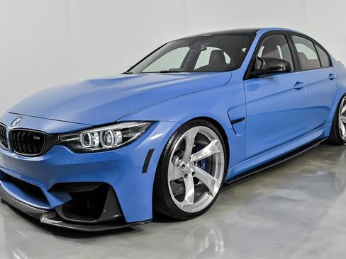 Used 2018 BMW M3 RWD image 9