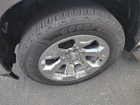 Used 2019 RAM 1500 Big Horn image 7