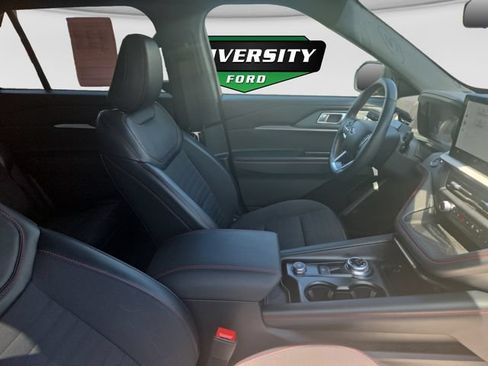 Used 2025 Ford Explorer ST-Line w/ ST-Line Street Pack AWD/4WD image 25