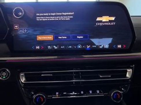 New 2026 Chevrolet Traverse High Country w/ LPO, Floor Liner Package image 15